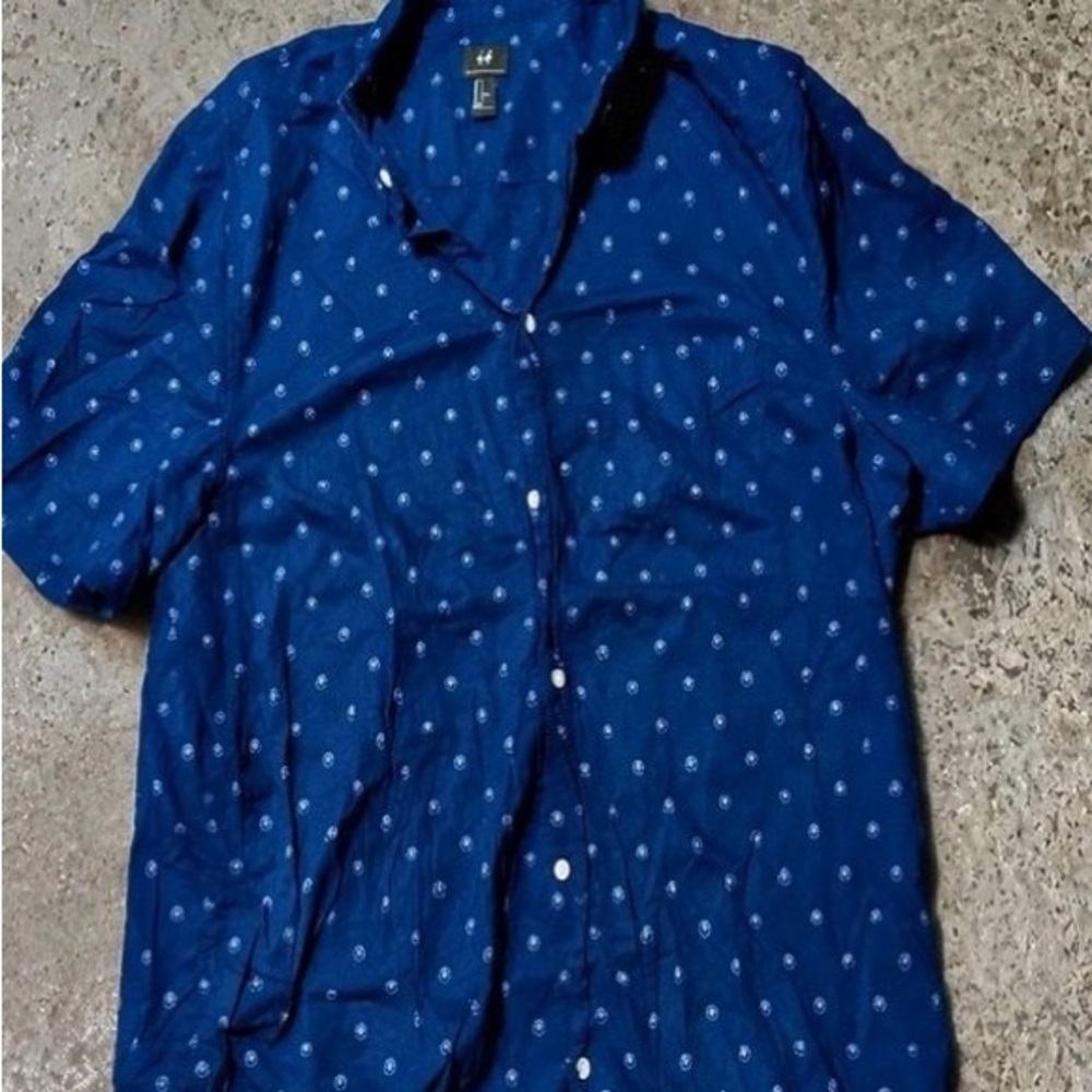 H&M Navy Blue Short-Sleeve Button-Down Shirt with White Micro Dots